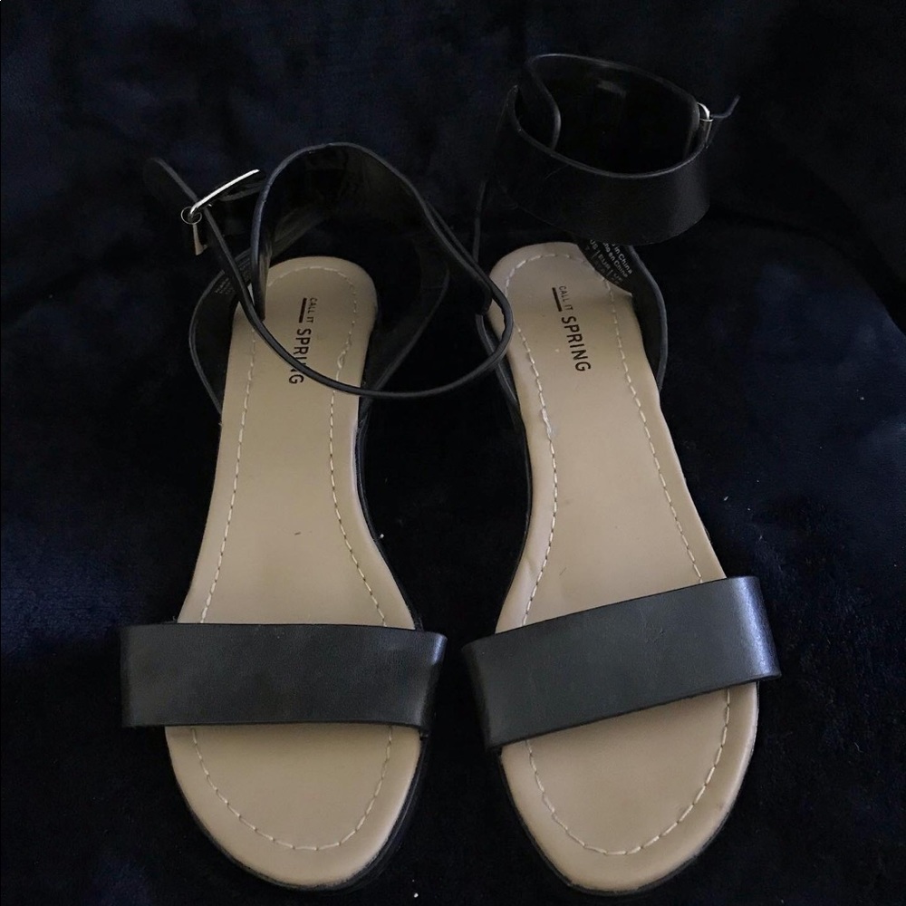 Call It Springs Black Leather Sandal Size 8